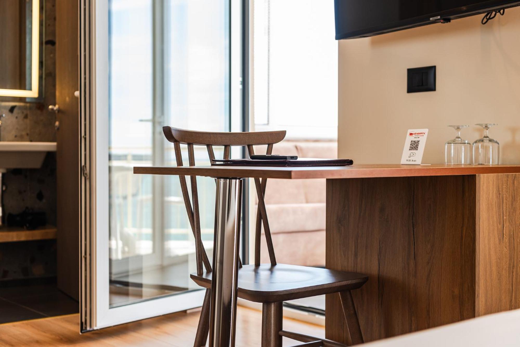 Aragosta Hotel Дуррес Экстерьер фото