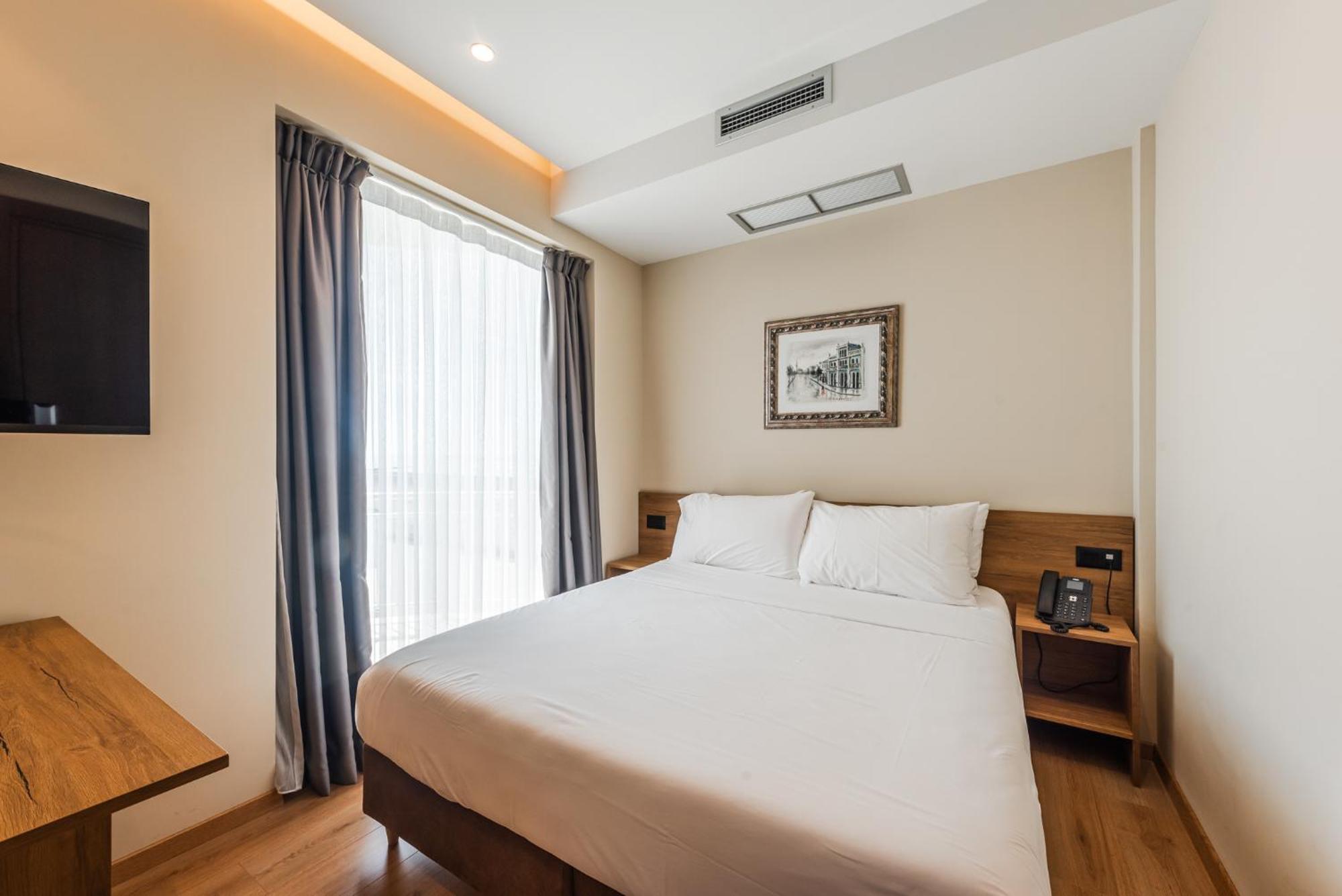 Aragosta Hotel Дуррес Экстерьер фото