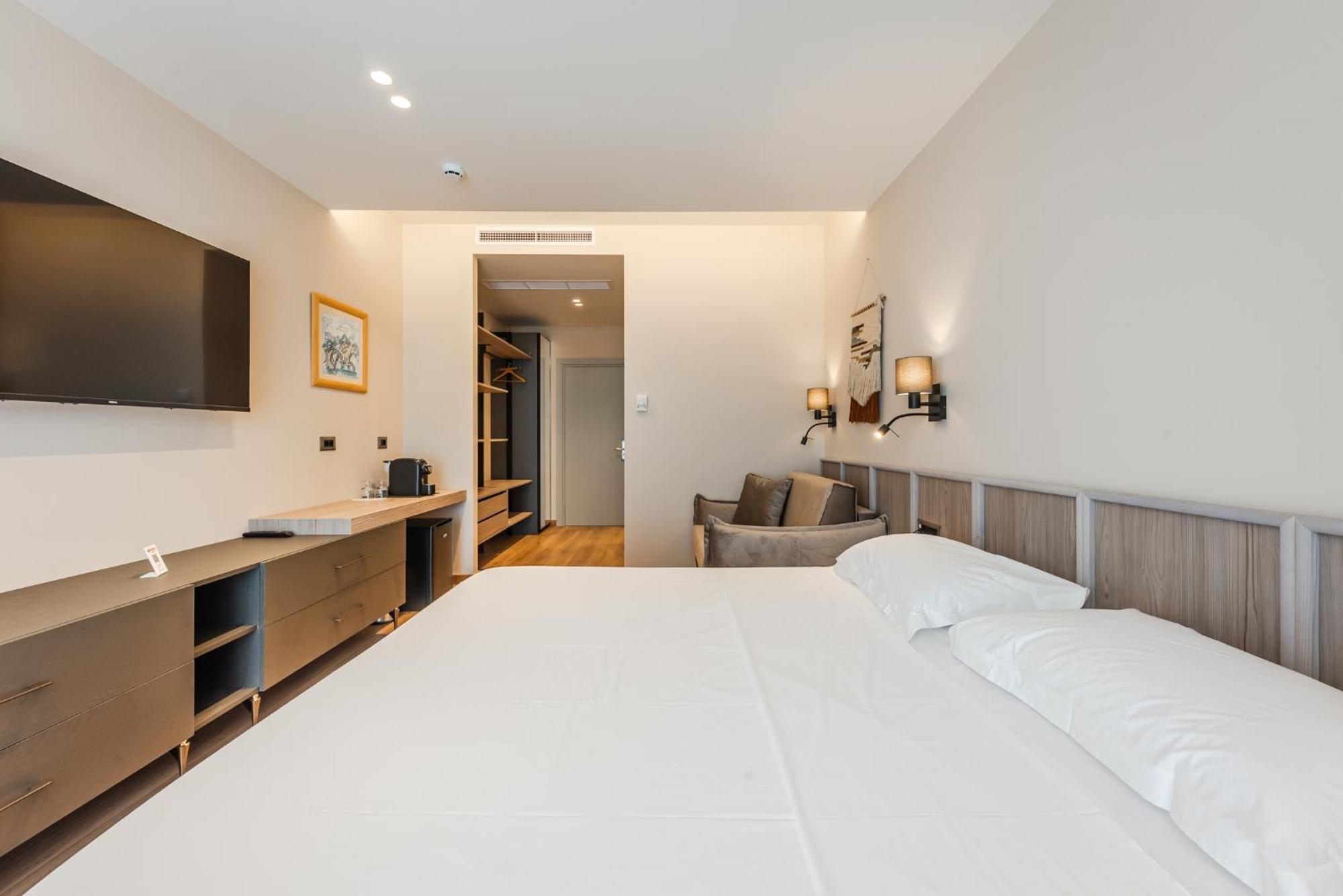 Aragosta Hotel Дуррес Экстерьер фото