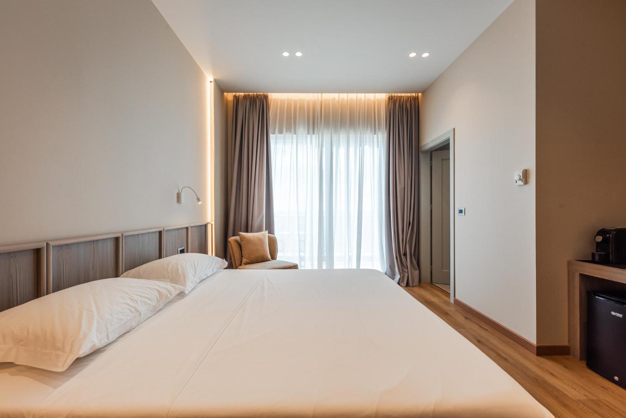 Aragosta Hotel Дуррес Экстерьер фото