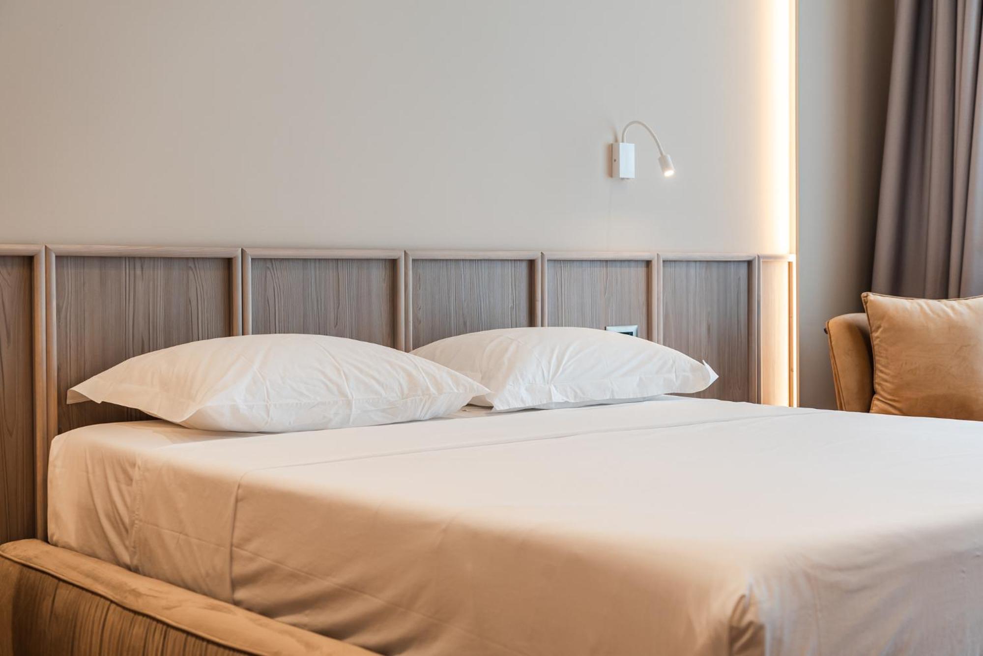 Aragosta Hotel Дуррес Экстерьер фото