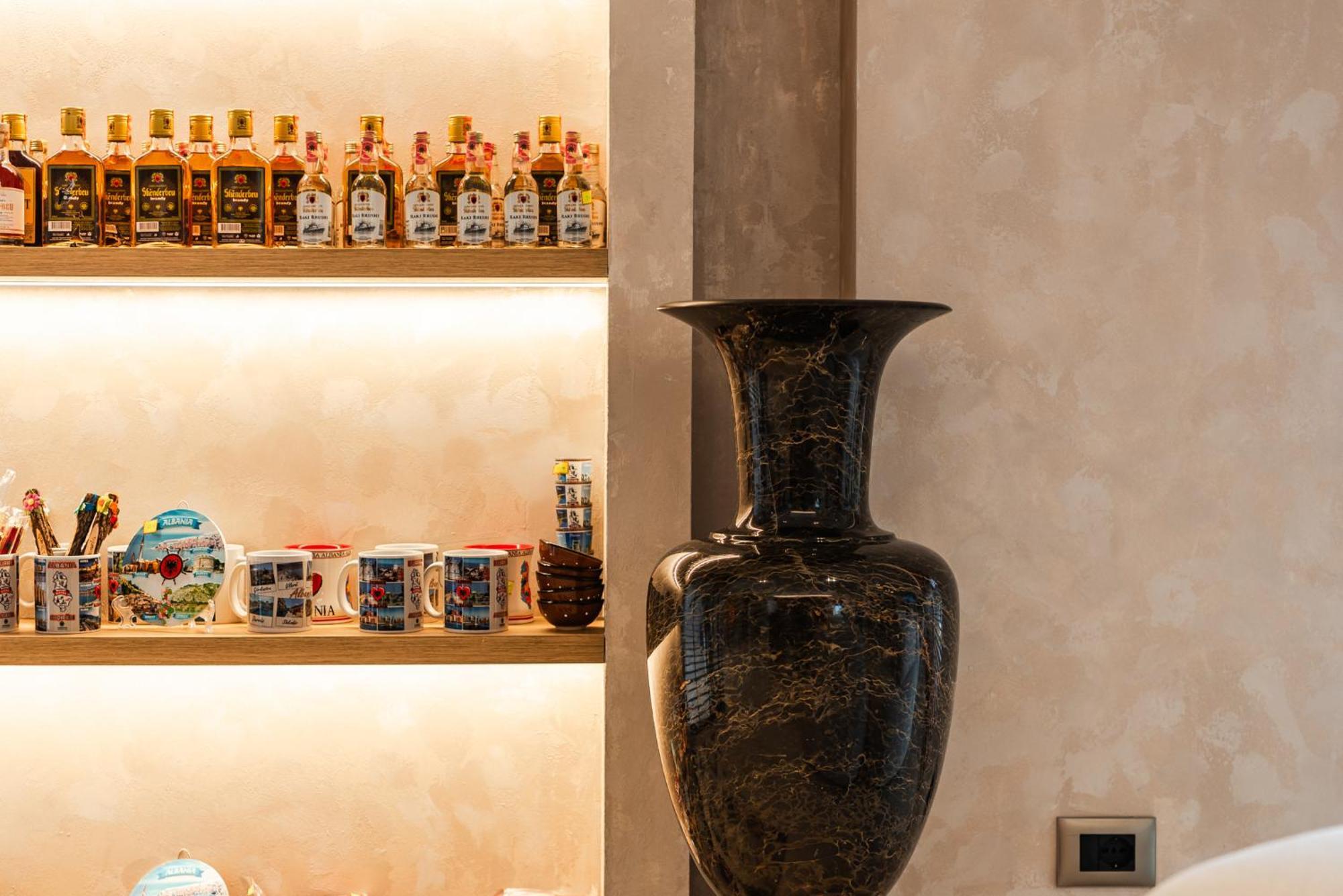 Aragosta Hotel Дуррес Экстерьер фото