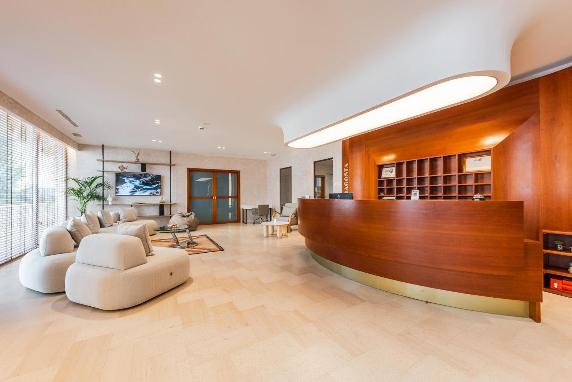 Aragosta Hotel Дуррес Экстерьер фото