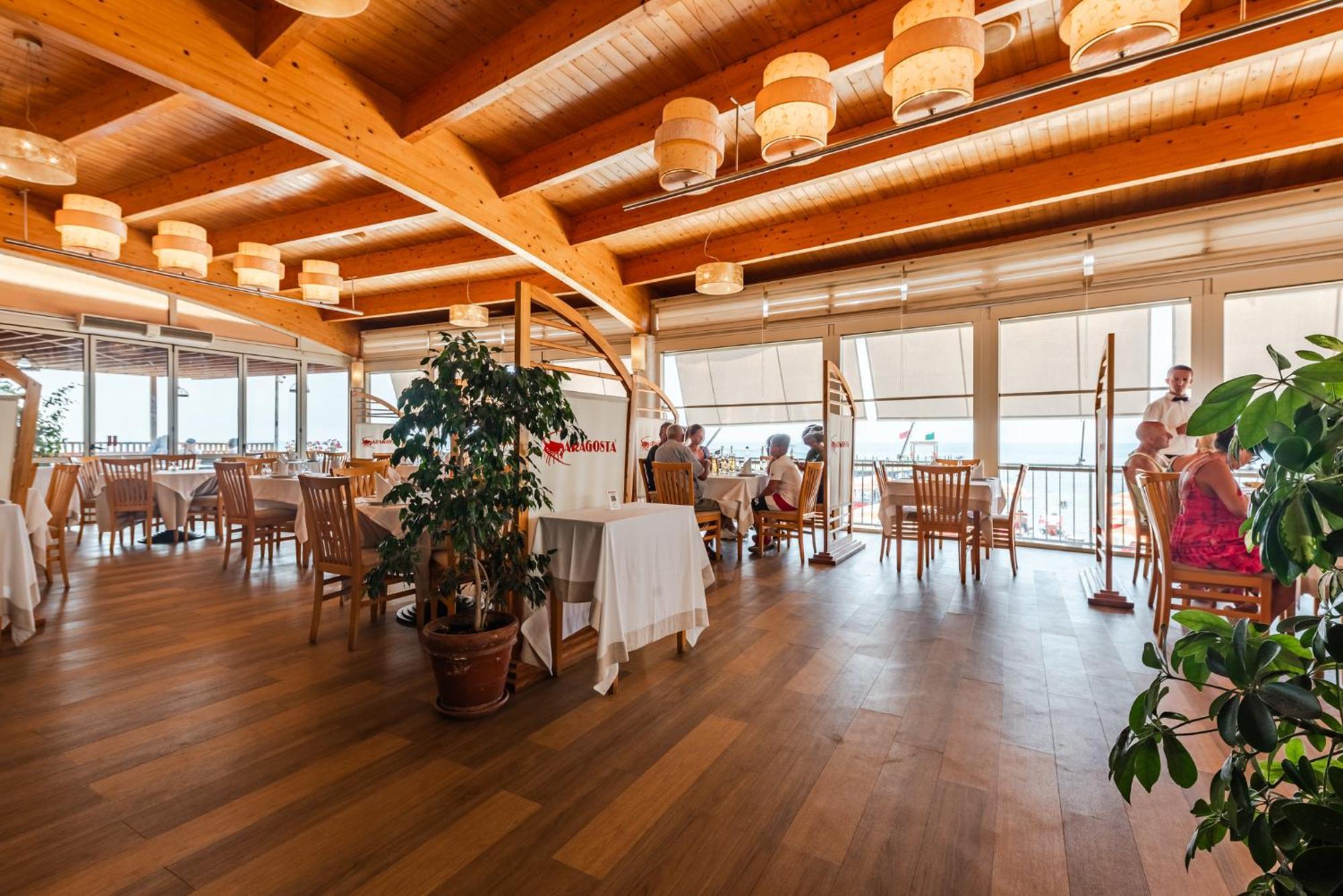 Aragosta Hotel Дуррес Экстерьер фото